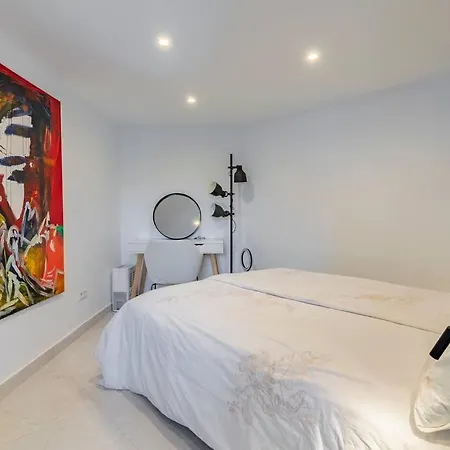 Modern With Private Pool Вилла *